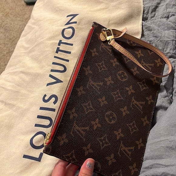 Louis Vuitton Handbags - Louis Vuitton Neverfull MM Monogram red Pochette / Pouch / Clutch NEVER USED